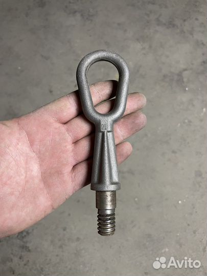 Буксировочный крюк bmw x5