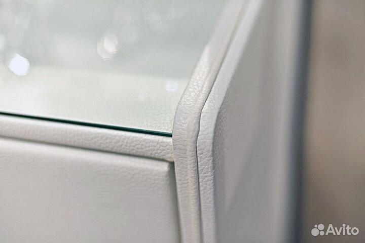 Тумба прикроватная