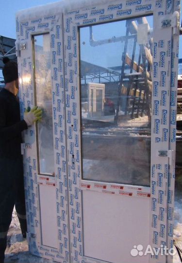 Двери алюминиевые