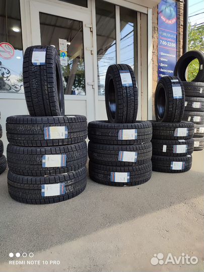 Pirelli Formula Ice FR 185/60 R15 88T