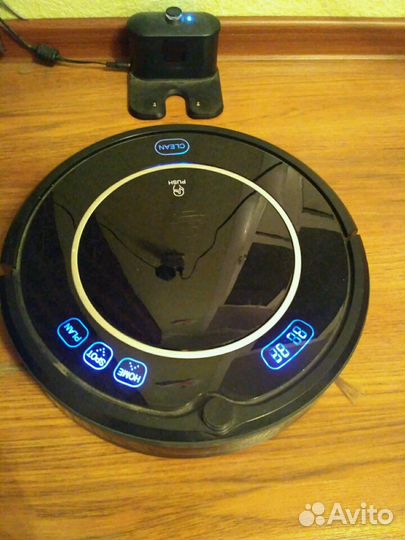 Робот пылесос на запчасти Liling Panda x550