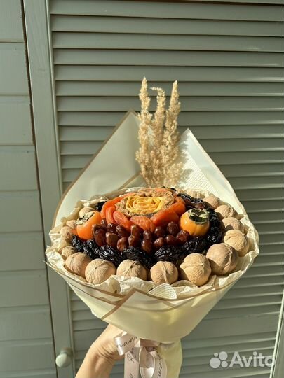 Букет из сухофруктов