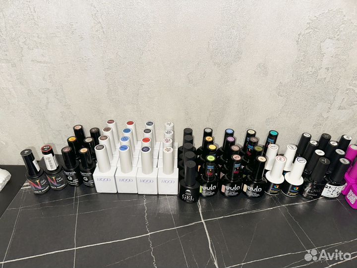 Продам все для мастера маникюра
