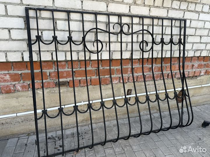 Решетки на окна кованые