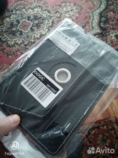 Чехол на планшет новый