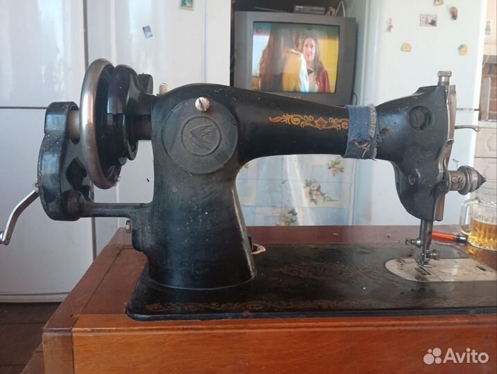 Швейная машина бу