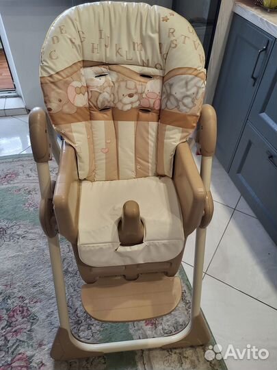 Стульчик для кормления ребенка