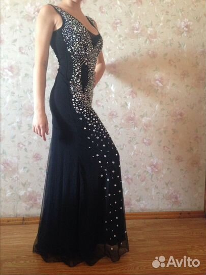 Вечернее платье Kikki Rikki с кристаллами