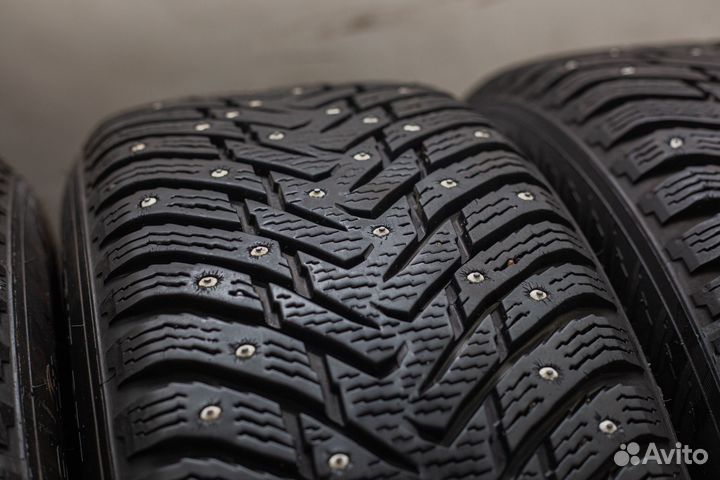Колёса зимние R17 Nokian hakkapelitta 8 runflat 22