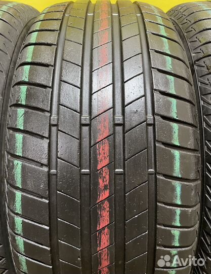 Bridgestone Turanza T005 235/55 R17 99W