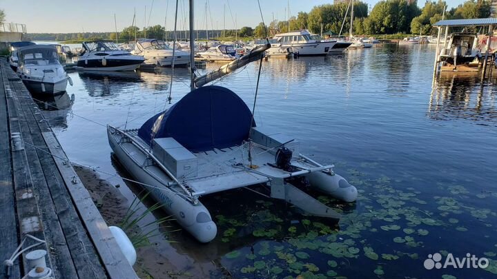 Парусный катамаран