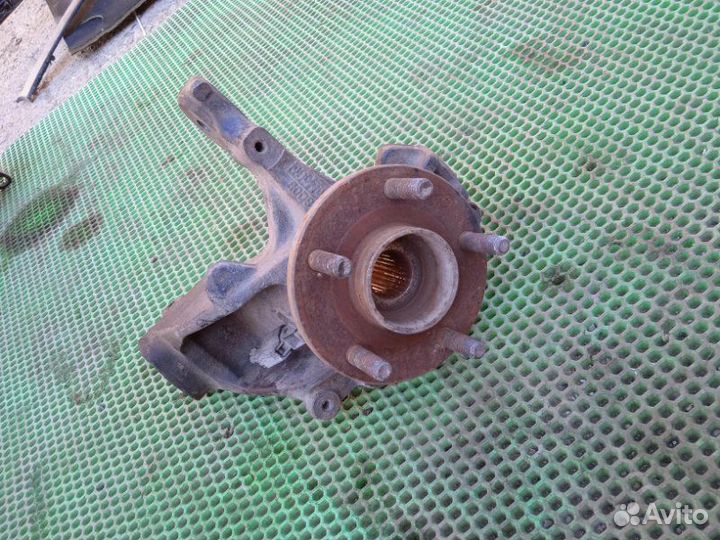 Кулак поворотный передний левый Ford Focus 3 iqdb