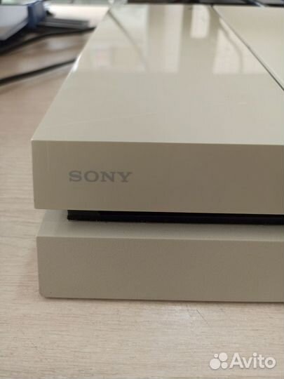 Sony playstation 4