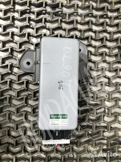 Реле бензонасоса Honda Legend 37720-RJA-A04