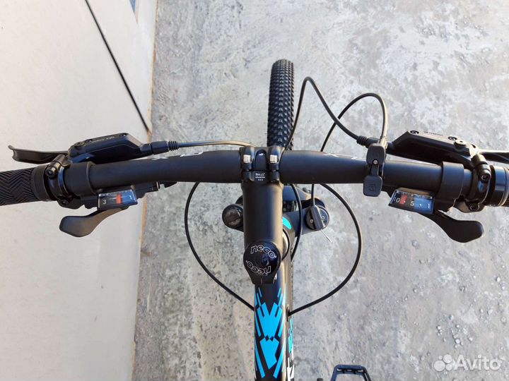 Новый велосипед(бесшовная рама,гидравлика,кассета)