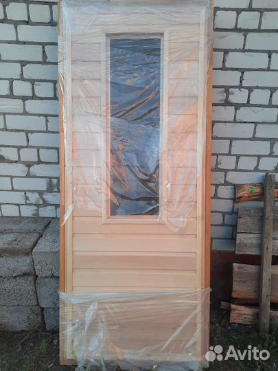 Дверь входная деревянная с коробкой в баню