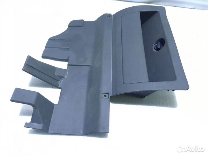 Бардачок Volkswagen Caddy 2 левый