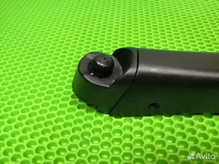 Подлокотник с кнопкой для детской коляски