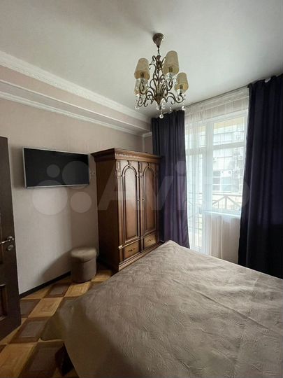 2-к. квартира, 54 м², 3/9 эт.