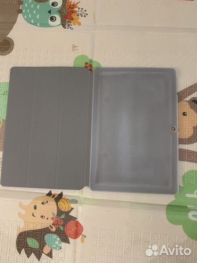 Защитный чехол на планшет