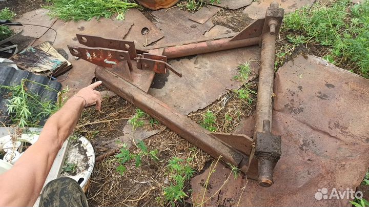 Треугольник к 700