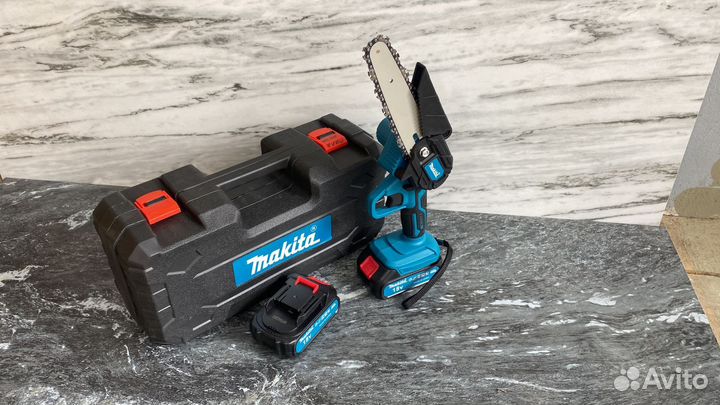 Мини аккумуляторная цепная пила Makita 18v