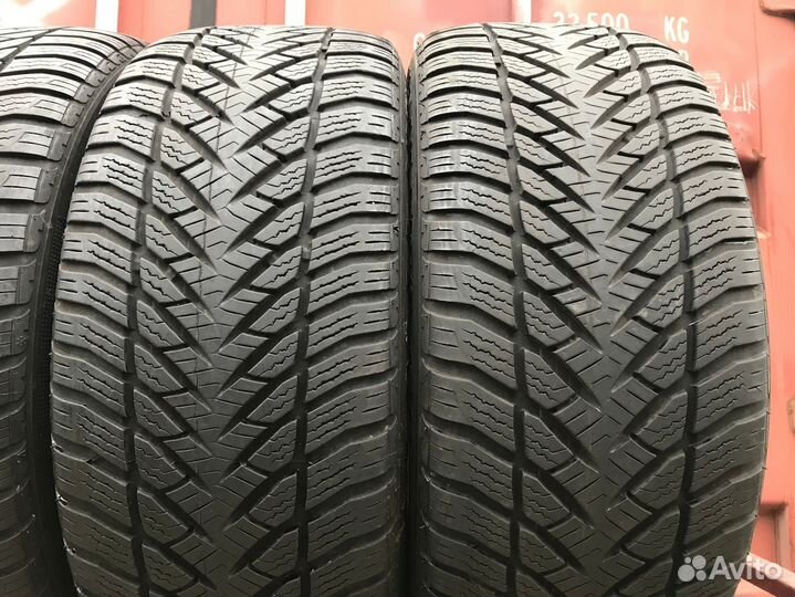 Goodyear Eagle Ultra Grip GW-3 205/50 R17 94H