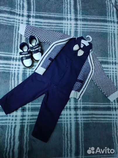 Костюм классический тройка, + кросовки odidos