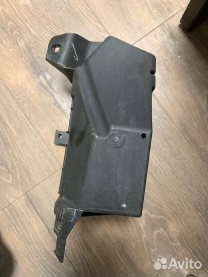 Корпус блока предохранителей Mercedes Gl 320 Cdi