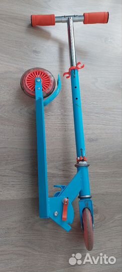 Самокат детский двухколесный бу Kreiss