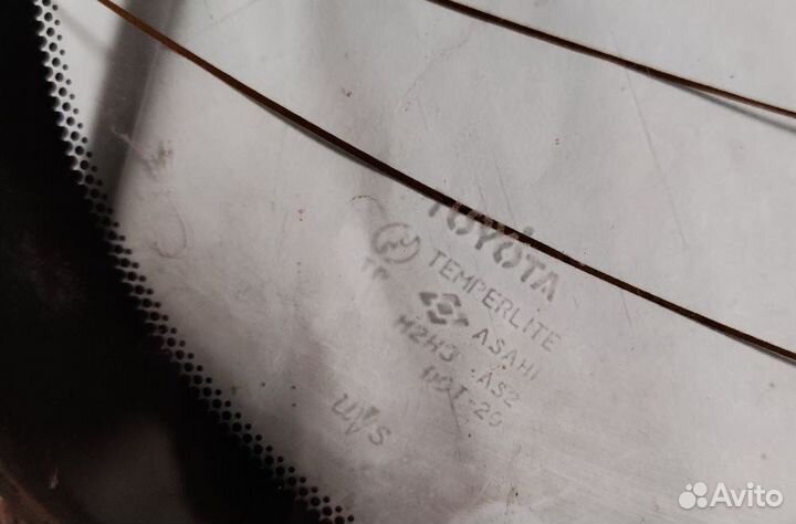 Оригинальное стекло Toyota Carina