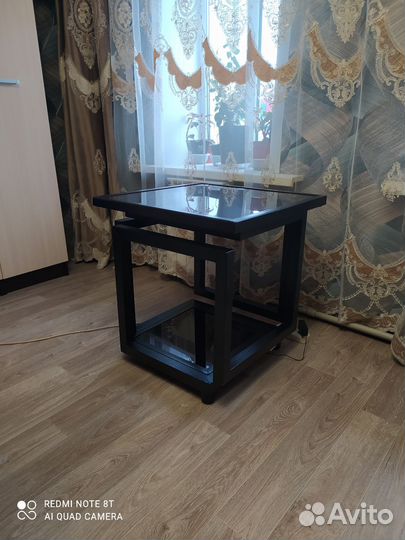 Интерьерные столы