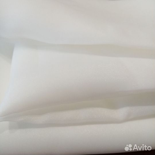 Отрез белой органзы