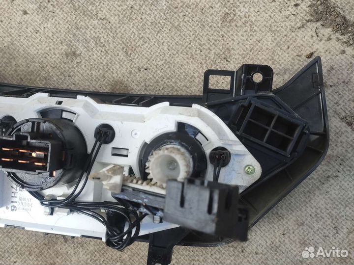 Блок управления печкой Шевроле Авео т250