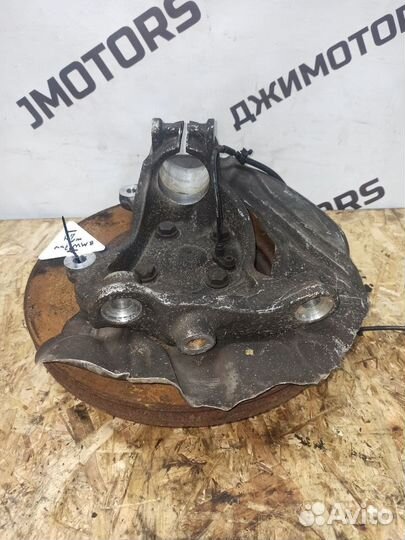 Поворотный кулак передний левый BMW 7 (E65/E66)