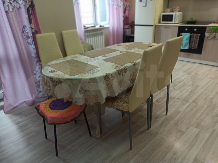 2-к. квартира, 58 м², 7/15 эт.