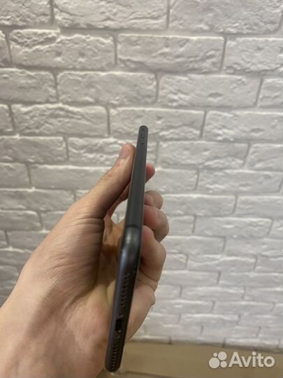 iPhone 8 Plus, 64 ГБ