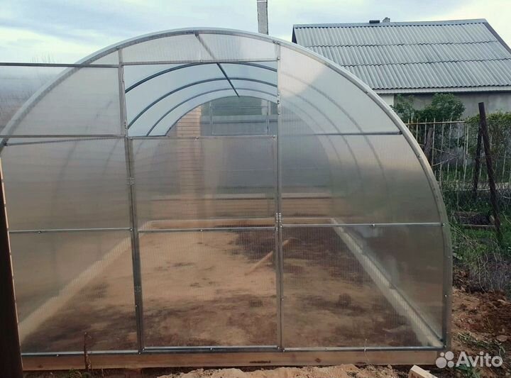 Теплица из поликарбоната