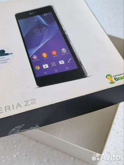 Коробка от iPhone xs и коробка от Sony