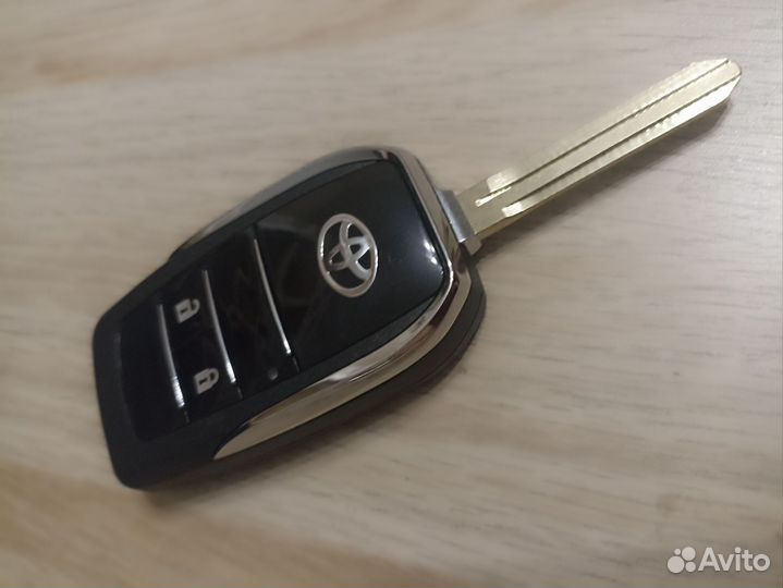 Ключ зажигания Тойота выкидной на две кнопки.TOY43
