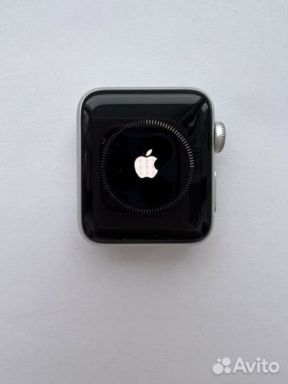 Смарт-часы Apple Watch Series 3