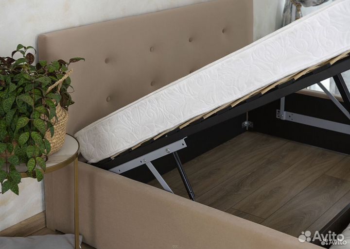 Кровать с подъемным механизмом + матрас 200х200