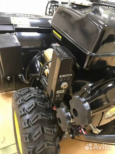 Снегоуборщик Huter SGC 8100