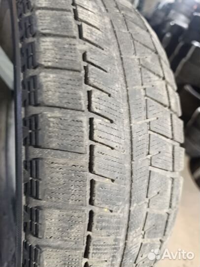 Bridgestone Blizzak Revo GZ 205/65 R15 94S