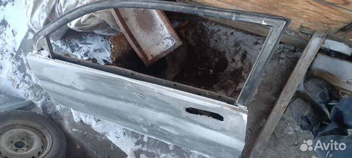 Дверь передняя левая Honda HRV 3 дверая