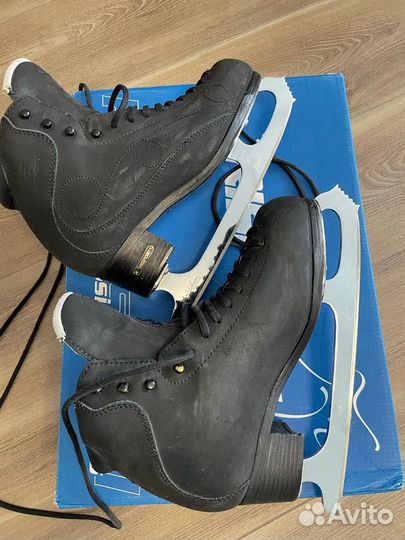 Коньки для танцев на льду