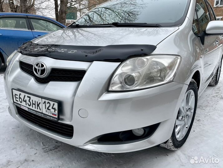 Бампер передний Toyota Auris E150