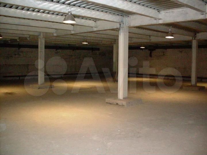 Склад, 1350 м²