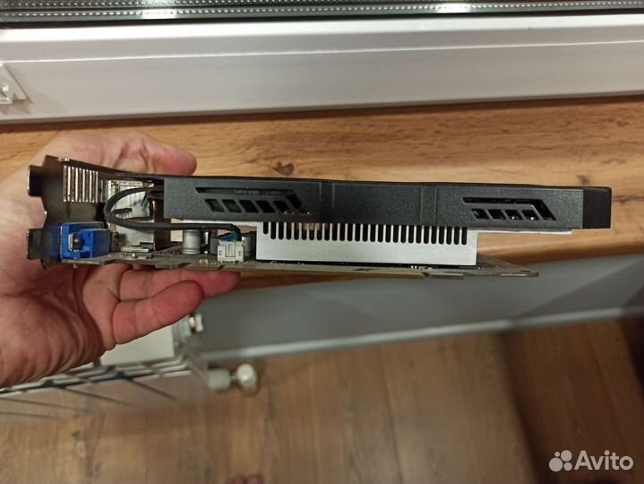 Видеокарта gtx 750ti 2gb