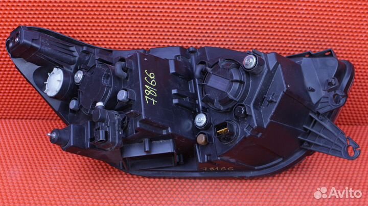 Фара левая SsangYong Rexton POE D22DTR 83101-36000